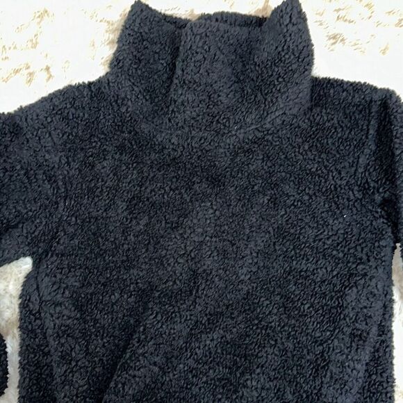 Lululemon black teddy turtleneck cropped sweater/sweatshirt | Sz XS (NO SIZE TAG - Picture 3 of 7